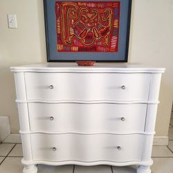 SOLID WOOD DRESSER ENTRY TABLE DELIVERY AVAILABLE