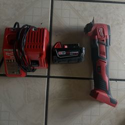 Milwaukee Multi-Tool with battery and charger M18 