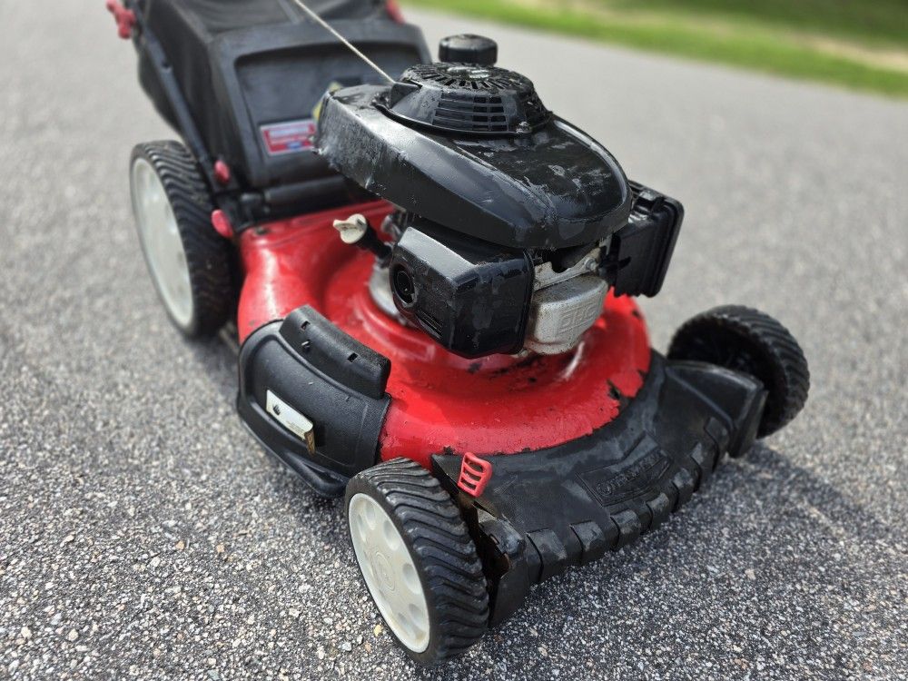 Troy Bilt 21" 160cc HONDA engine PUSH lawnmower.