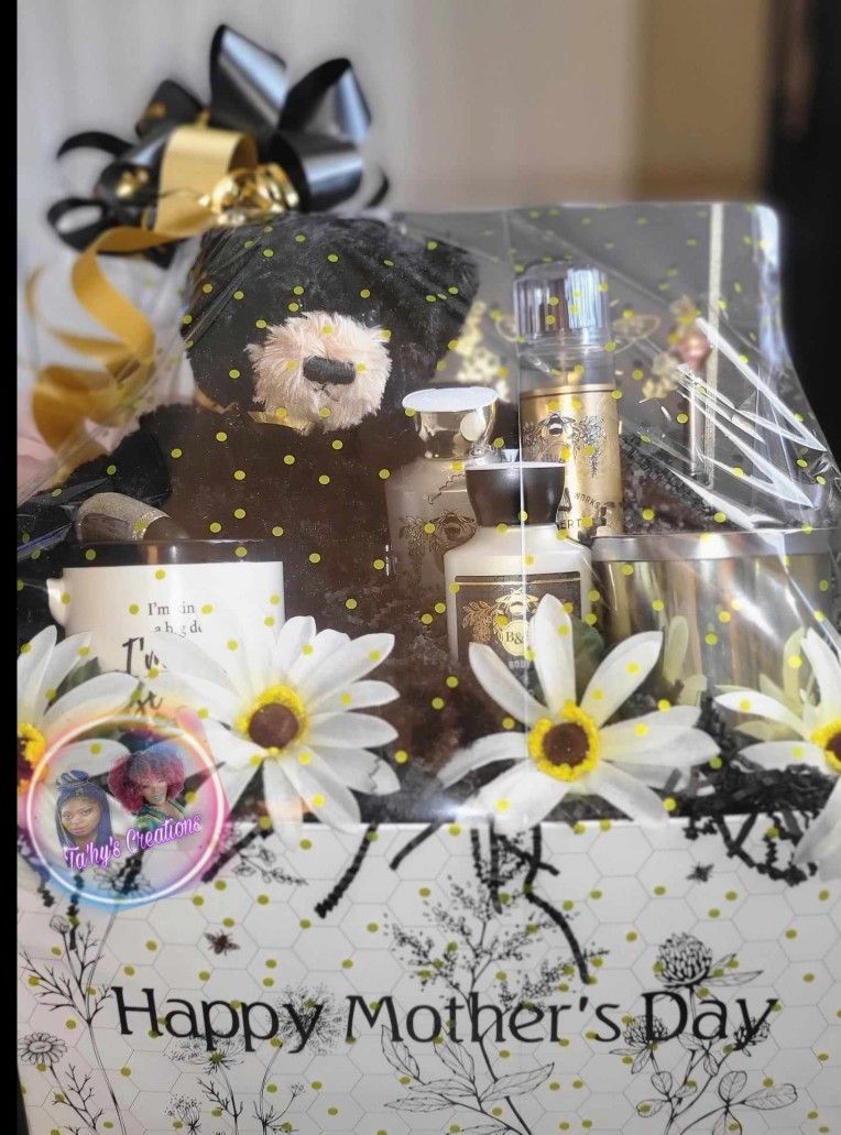 MOTHER'S DAY GIFT BOXES