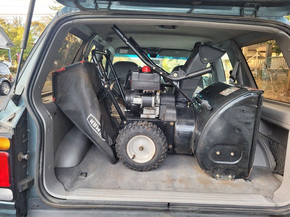 Extreme Auger Snow Blower 5.5 Hp Electric Start 