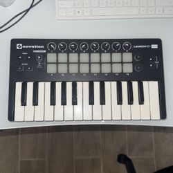 Launchkey Mini