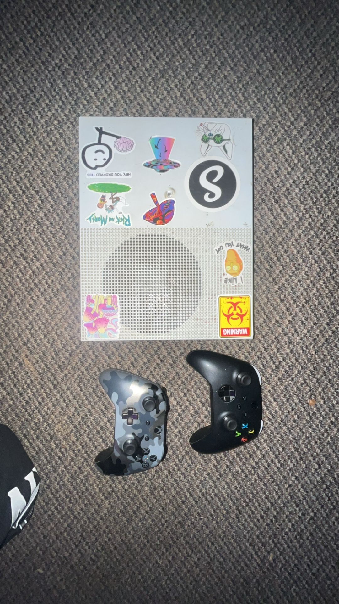 PS4 1tb & Xbox One S 1tb