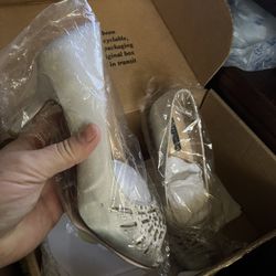 New Women’s Shoe Size 9