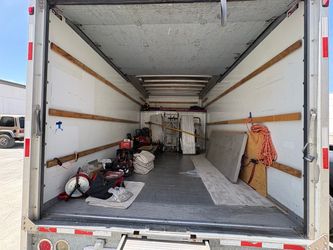 2006 / Box Truck / F450
