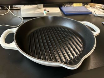 Le Creuset 25cm / 9¾” Round Grill Pan – Made in France
