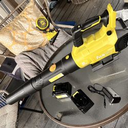 Leaf Blower 