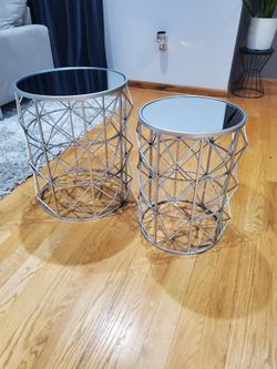 PAIR OF ROUND SIDE TABLES (2)