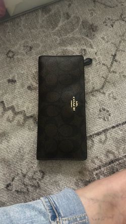 Couch wallet