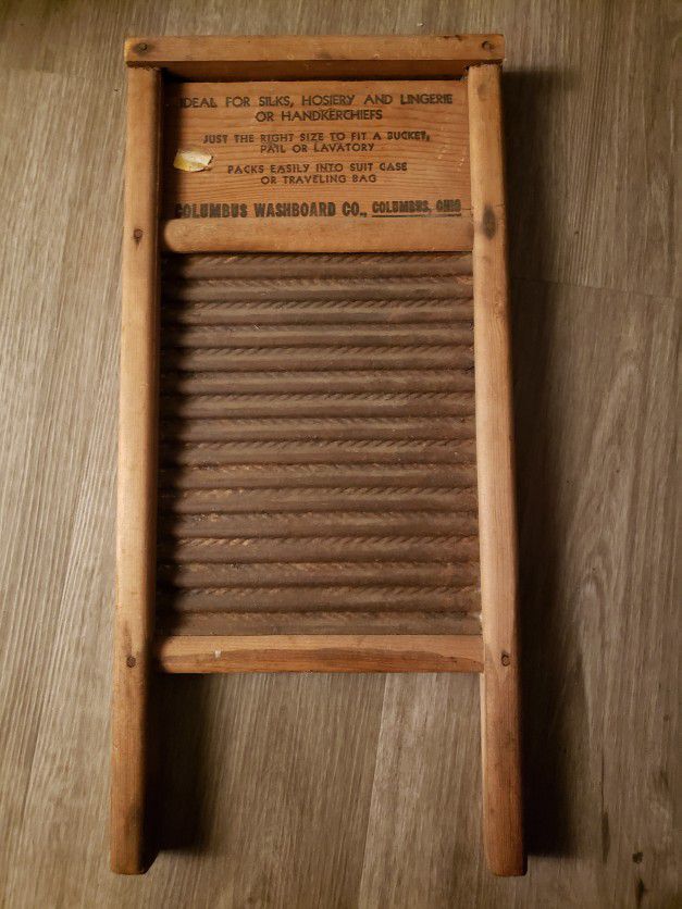 Vintage Columbus Washboard Co.  Wooden Clothes Washboard