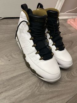 Jordan Statue 9’s