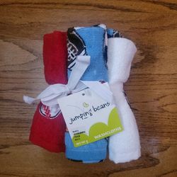 Brand New 6 Pack Of Sports Theme Washcloths 