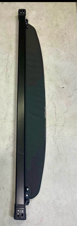 Toyota Venza cargo cover