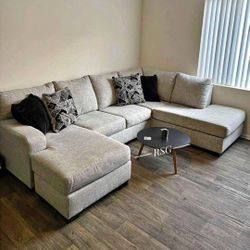 I’m Jon Green, Wayne’s Home Sales Representative🌟 Megginson U Shaped Modular Sectional Couch W Double Chaise