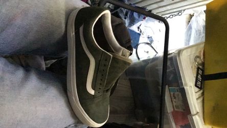 Vans size 9 women 7.5 men