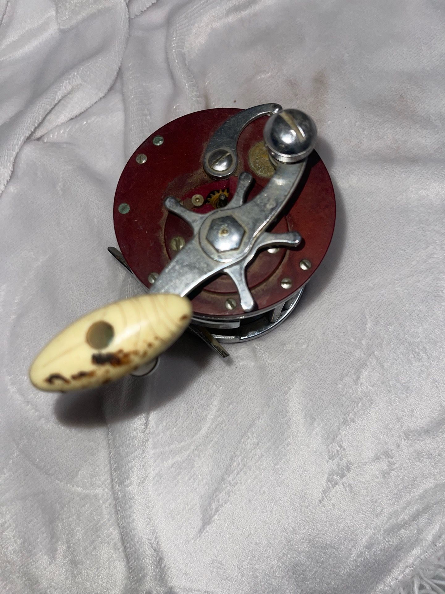 Vintage ocean city fishing reel