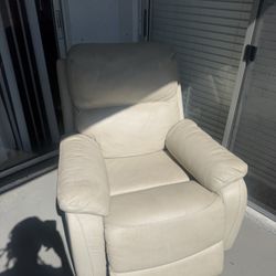 Power Recliner W/ 360 Swivel 