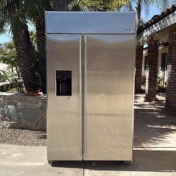 Monogram Refrigerator 