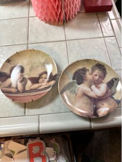 Angel plates with hangers on back
