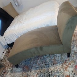 Lounge chair