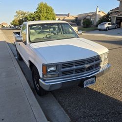 1997 CHEVY PUCK UP WHITE 
