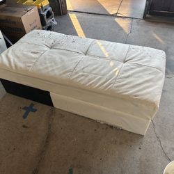 Ottoman With storage 