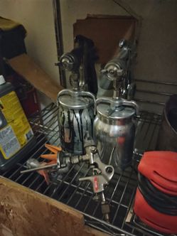 2 Paint Sprayers Cup guns.