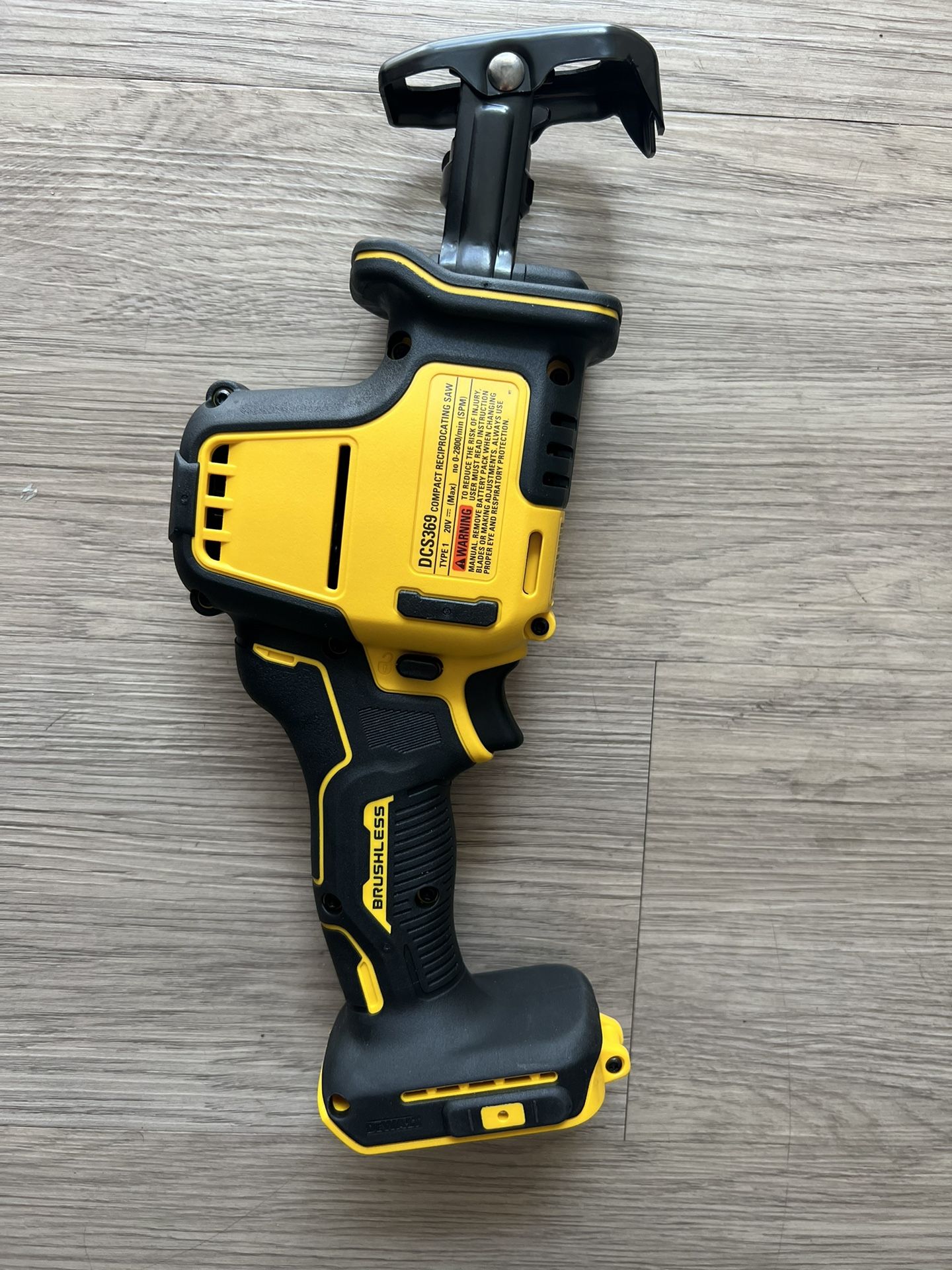 DEWALT ATOMIC 20V MAX Cordless Brushless Compact Reciprocating Saw (Tool Only