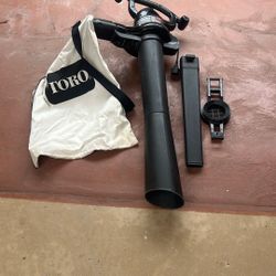 TORO 51574 Super Leaf Blower Vacuum 120V - Black w/ Attachments & Collection Bag
