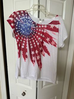 Women’s Christopher & Banks Patriotic Graphic Tee