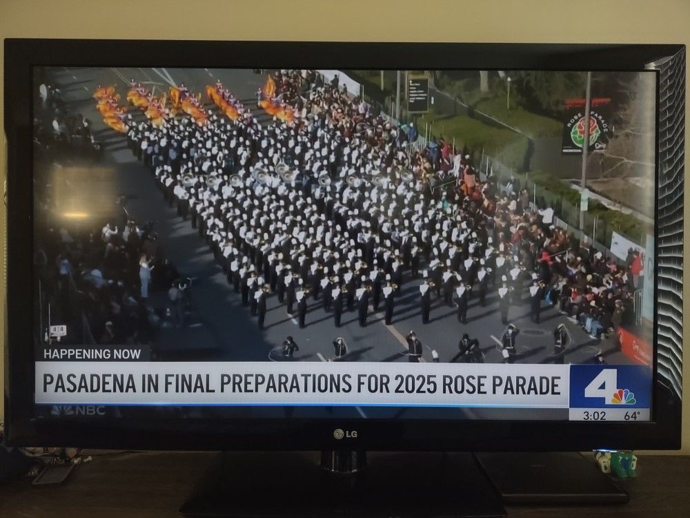 LG 47" LCD TV 47LD450