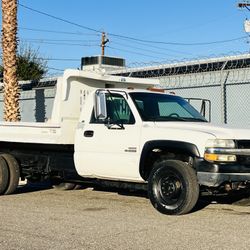 (42k Miles) 2002 Chevrolet 3500 Regular Cab Long Bed Duramax low miles 