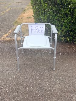 Free toilet chair commode