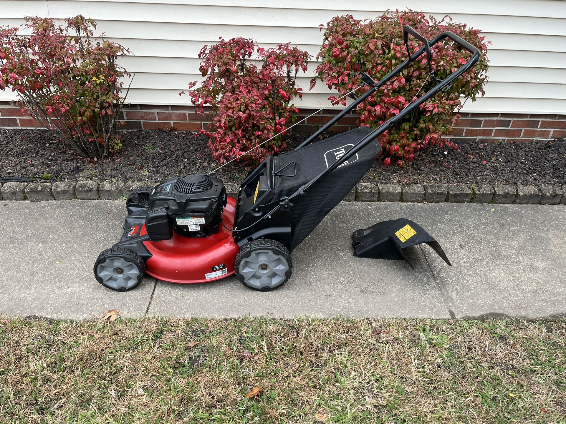 Toro Push Mower with Bagger & Discharge Chute