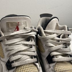Air Jordan 4