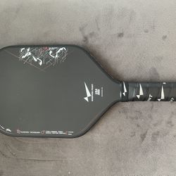 Warping Point Carbon Fibre Pickleball Paddle