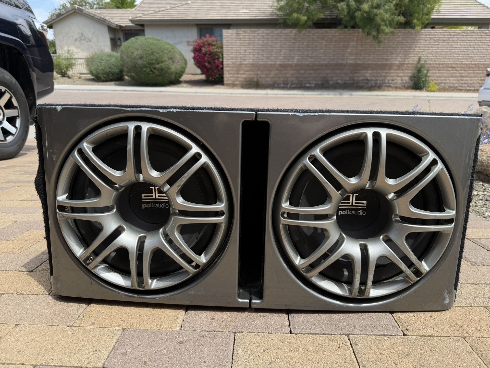 Polk Audio db1222 Dual 12” Subwoofers + Boss 2500W Mono Amp