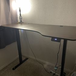 Adjustable Desk/ Standing Desk (Brown)