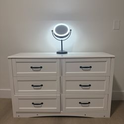 Like New White Dresser | 6 Drawers