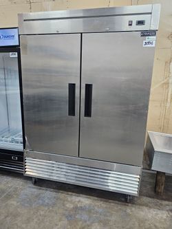 ✨️Dukers 🚨Scratch and Dent 2 Door Refrigerator