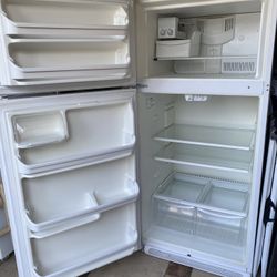 Refrigerator With Ice Maker
