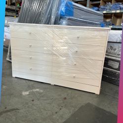 Dresser/ Eight drawers dresser