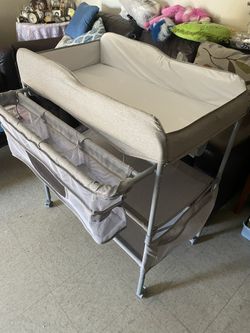 Foldable Baby Changing Station 
