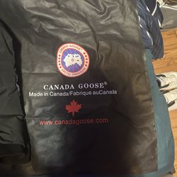 Canada Goose Jacket With bag