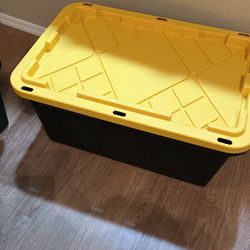 27 Gallon Storage Container With Lid - $10 Each