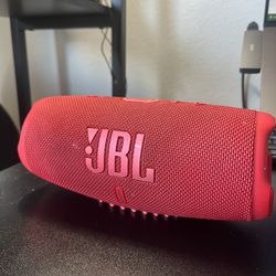 JBL Charge 5 
