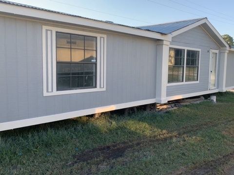Mobile home double wide