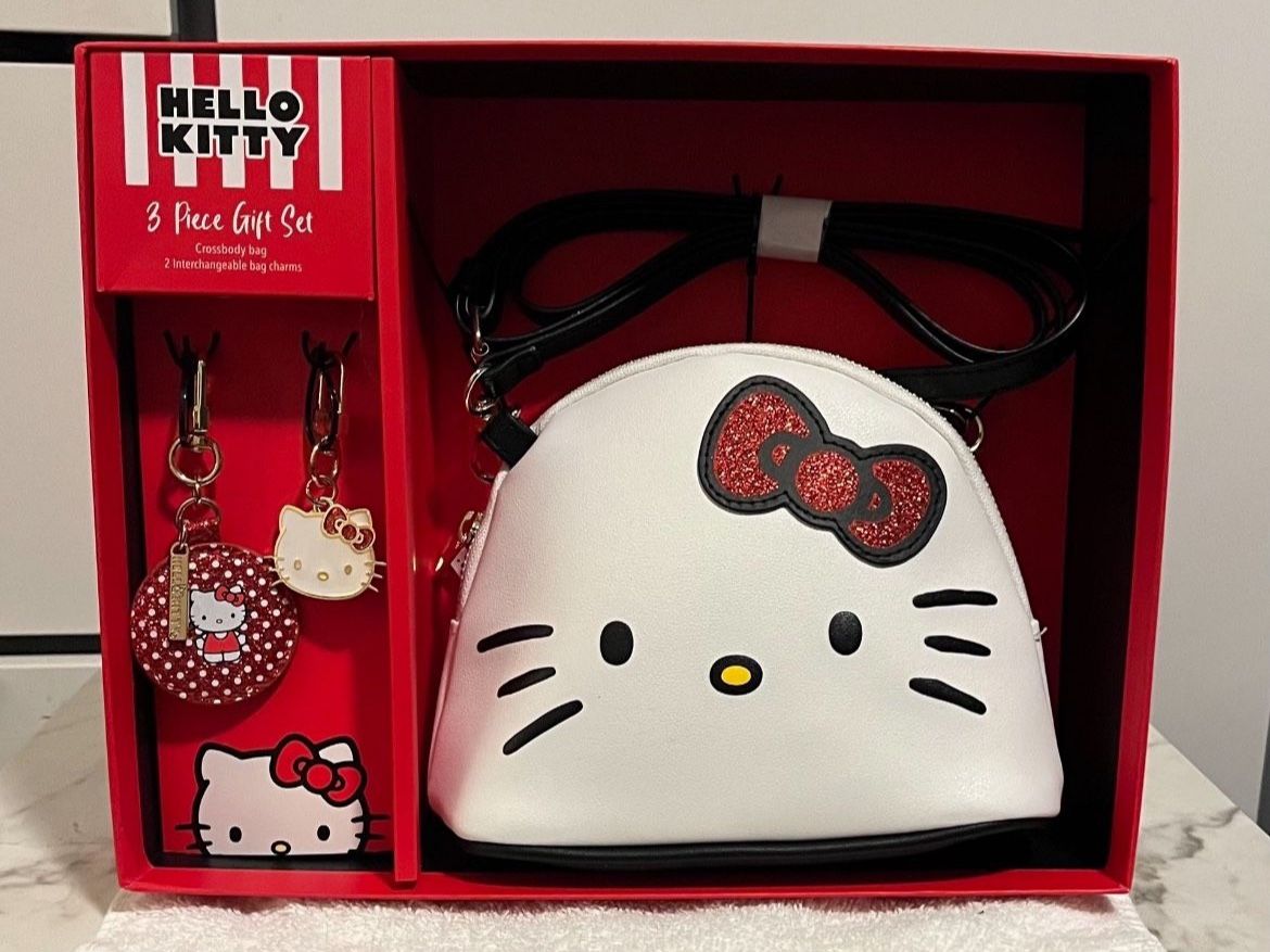 Hello Kitty Purse Set