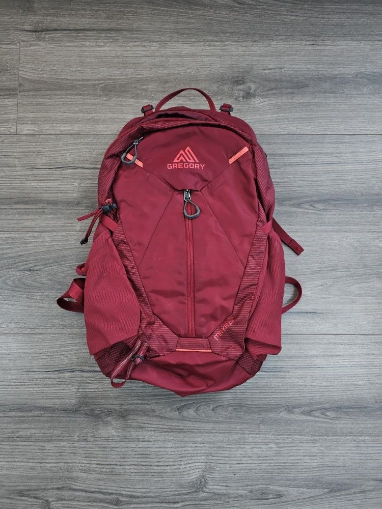 Gregory Maya 15 Hiking Backpack Maroon