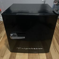Frigidaire Mini Fridge 